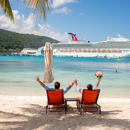 Beach Castle At Sandcastles Ocho Rios Exterior photo